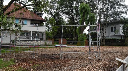 Die Gebäudekörper, die dem Rat aufgezeigt wurde, sind nur symbolisch zu verstehen und können sich im Laufe des Aufstellungsverfahrens noch ändern. Links hinten ist die Bröcker-Villa vzu sehen. Foto ruprecht
