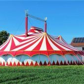 Zirkusauftritt der Kleinsten und Gartenfest