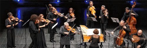 Fabio Biondi und das Ensemble Europa Galante bestreiten das Eröffnungskonzert. Foto morgillo