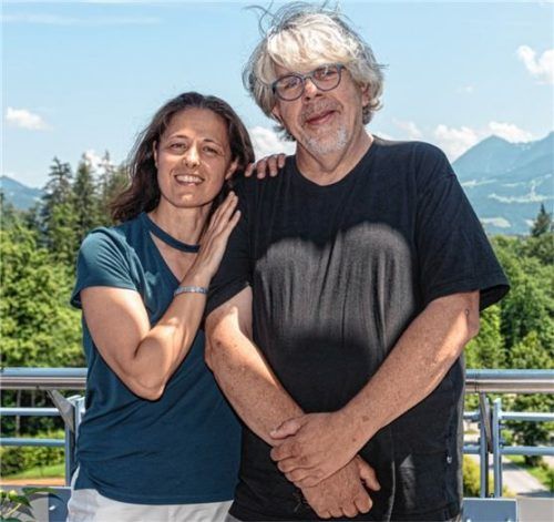 Für viele Krebspatienten ist die psychosomatische Hilfe in der Oberaudorfer Klinik die Rettung – auch für A. Schlierf (links) und Lutz Priebe. Foto Thomae