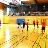 Die 8b siegt im Elfmeterschießen