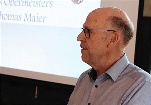 Heimische Baufirmen müssen sich derzeit großen Herausforderungen stellen – und Besserung ist nicht in Sicht, warnte Thomas Maier, Obermeister der Bau-Innung, bei der Jahreshauptversammlung.Foto wittenzellner