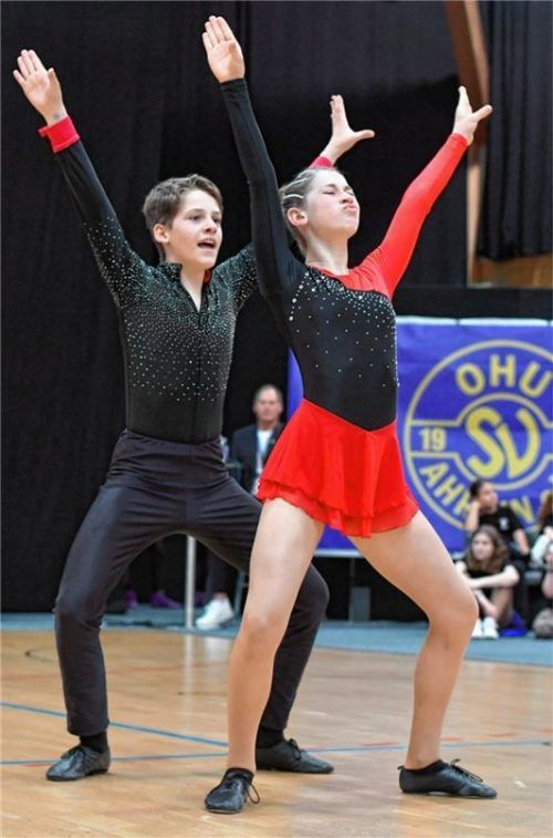 Helena Hoffmann/David Götz wurden mit Saisonbestleistung deutsche Meister in der Schülerklasse.Foto re