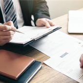 Was gehört in den Ausbildungsvertrag?