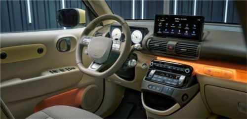 Im Innenraum des Hyundai Inster werden recyceltes PET aus Flaschen und Bio-Polypropylen aus Zuckerrohr genutzt. Foto AUM/Hyundai
