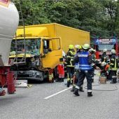 Drei Verletztebei Unfall bei Edling