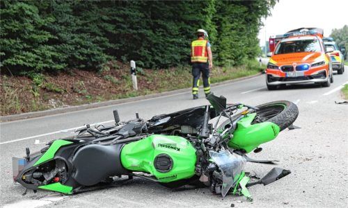 In den vergangenen Wochen gab es etliche schwere Motorradunfälle in der Region. Am Samstag verunglückte bei Lengmoos (Gars) ein 18-Jähriger schwer. Ein abbiegender Autofahrer hatte ihn übersehen.Foto fib/MK