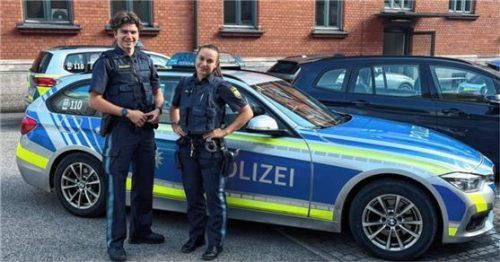 Johan Werner mit Praktikumsbegleiterin Tina Kocevar.Foto re