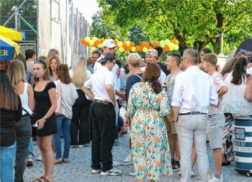 Parallel zum „Bunten Abend“ fand das Sommerfest der Wirtschaftsschule Alpenland statt.