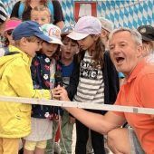 Volksfest-Spaß für die Kleinsten