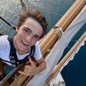 17-Jähriger tauscht Schule gegen Segelboot