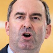 Wassercent: Aiwanger streitet mit den Gemeinden