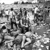 Unterm Zeltdach wird es jetzt ruhig