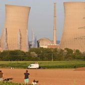 Knall mit Verspätung: Türme sind gesprengt