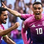 DFB-Kollegen danken Gündogan