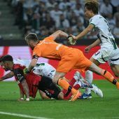 Leverkusen mit VAR-Glück in der Nachspielzeit
