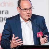 Wagenknechts Stasi-Helfer