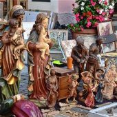 Antik- und Trödelmarkt lockt Tausende Besucher in die Innenstadt