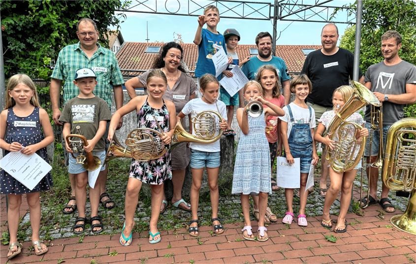 OVB Heimatzeitungen Mit Posaune, Trompete und Tuba