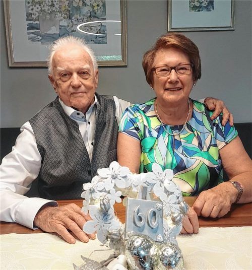 Seit 60 Jahren sind Christine und Max Wagner ein Ehepaar. Nun feierten sie in Rosenheim ihre diamantene Hochzeit. Fotos Privat/Beuerlein