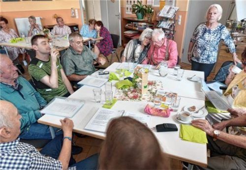 An zwei Sonntagnachmittagen von 14 bis 17 Uhr bietet die Seniorenbegegnungsstätte Stephanskirchen Musik zum Mitsingen und Kaffee mit Kuchen.Foto re