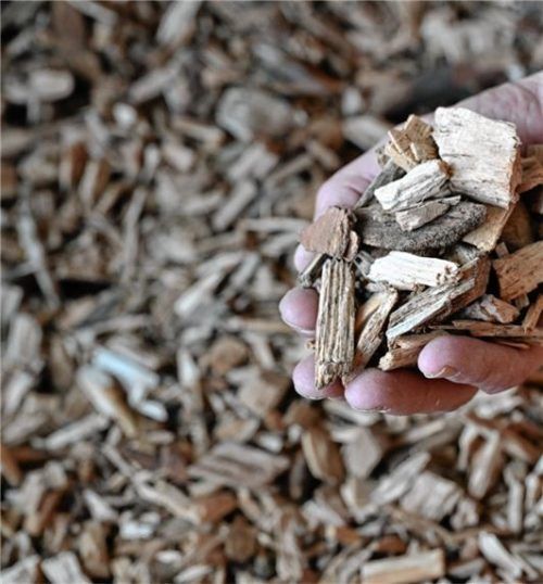 Defekte Hackschnitzelanlagen (Symbolbild) fordern die Einsatzkräfte.Foto DPA