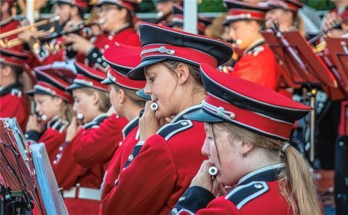 Der Spielmannszug der Beyhartinger spielte unter anderem „Cassiopeia“, ein Lied, das die Musiker auch bei der deutschen Meisterschaft im Programm hatten.Foto stache