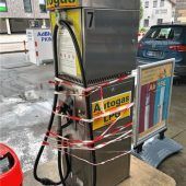 Stichflammen an Tankstelle