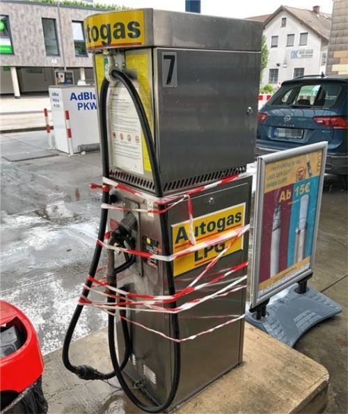 Die Gassäule ist bei der Verpuffung beschädigt worden. Foto Bettinger