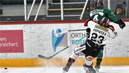 Die Starbulls und Memmingen trafen in der Saison 2022/23 noch in der Oberliga Süd aufeinander. In der neuen Spielzeit kooperieren die beiden Vereine.Foto Hans-Jürgen Ziegler
