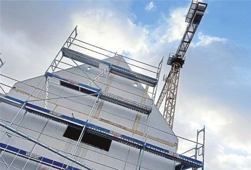 Ein kleiner Lichtblick am bayerischen Immobilienhimmel: Die Immobilienumsätze steigen. Foto  IMAGO / Sven Simon