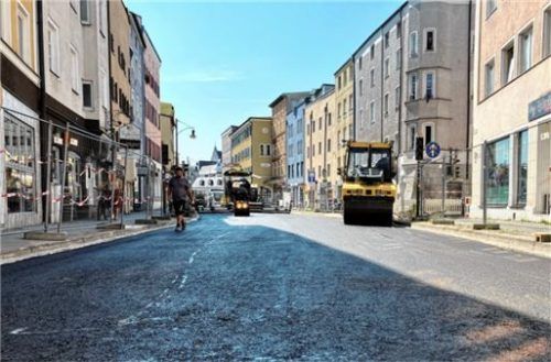 Ein Nadelöhr in Rosenheim: Die Kaiserstraße wird pünktlich zum Beginn des Herbstfests wieder für den Verkehr freigegeben. Foto Stadt Rosenheim