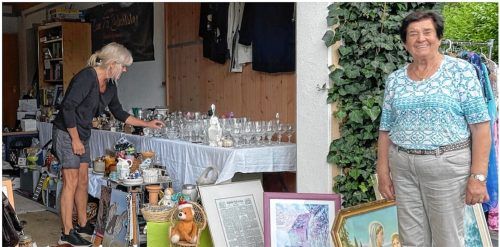 Hannelore Hümmler aus Aschau betreibt einen florierenden Garagenflohmarkt. Foto Elisabeth Kirchner