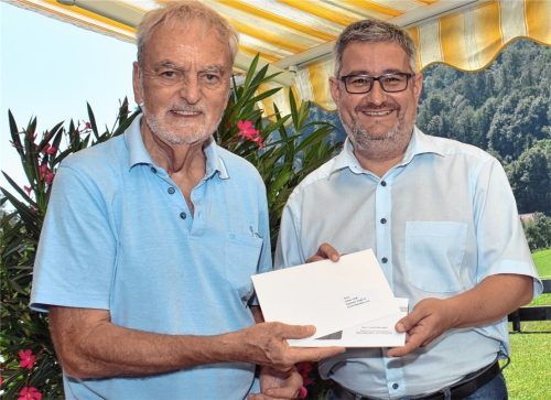 Hans Weiß mit seinem politischen „Ziehsohn“, Bürgermeister Stefan Lederwascher (rechts). Foto privat