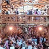 Ausgelassen feiern und genießen