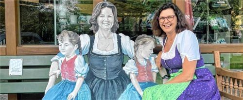 Landtagspräsidentin Ilse Aigner ist mit ihrem Bankerl in Aschau immer präsent. Manchmal kommt sie auch persönlich vorbei, um nach ihrem Bankerl zu schauen.