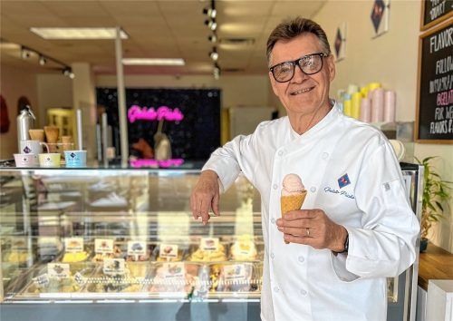 Mit 75 Jahren ein neues Kapitel gestartet: Der Rosenheimer Dietmar Neidhardt eröffnete in Texas seine Eisdiele „Gelato Picks“. Foto Privat