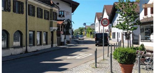 Nach mehreren Wochen Sperrung ist die Münchner Straße wieder frei befahrbar. Foto Bettinger