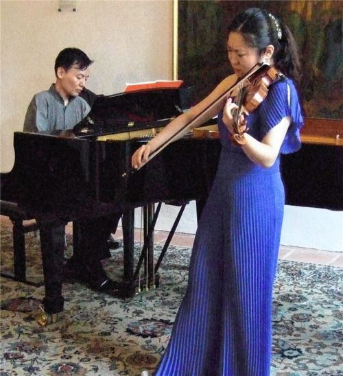 Reine Tonpoesie: William Youn am Klavier und Tianwa Yang an der Geige.Foto frei