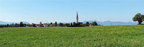 Rund um Zaisering wäre Raum für die Entwicklung der Gemeinde Vogtareuth, wäre Raum für Baugrund. Was seit Jahren an der unzureichenden Wasserversorgung scheitert. Nun gibt es einen neuen Brunnen – aber der darf nicht ans Netz. Foto Sylvia Hampel