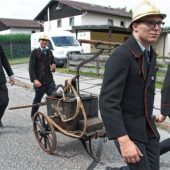 Große Feier und neues Fahrzeug