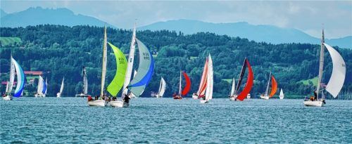 Über 80 Boote bildeten das Regattafeld bei der Feldwieser Langstrecke.Foto re