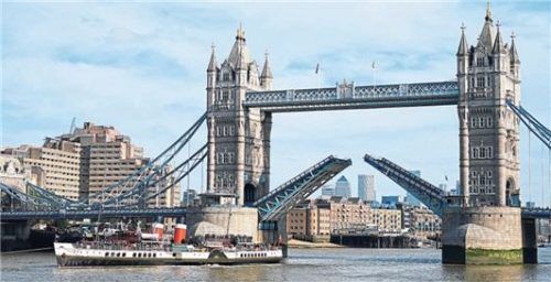 130 Jahre alt: die Tower Bridge. Foto Picture Alliance/dpa