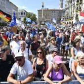 Aufmarsch in der Sommerhitze