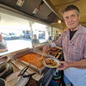 Tscharlie und seine legendären Bratwürste