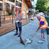 Flotte Feger am frühen Morgen