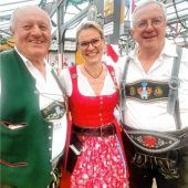 Die Kathi, ihr Papa Christian und gute Freunde aus Tirol