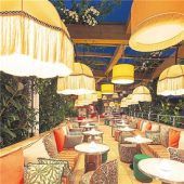 Viel Bling-Bling und reichlich gute Laune