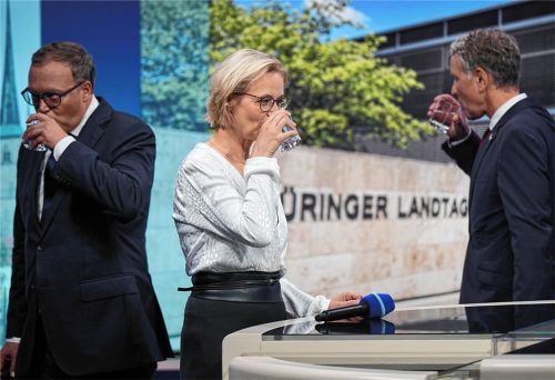 Auf der Suche nach Gemeinsamkeiten? Mario Voigt (links), Vorsitzender der CDU in Thüringen Björn Höcke (rechts), Partei- und Fraktionsvorsitzender der AfD in Thüringen, und Katja Wolf, Spitzenkandidatin des Bündnis Sahra Wagenknecht (BSW) in Thüringen. Foto dpa