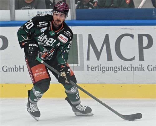 Beim Derby in Landshut ist wieder einmal die Vielseitigkeit von Angreifer Manuel Strodel gefragt.Foto Hans-Jürgen Ziegler